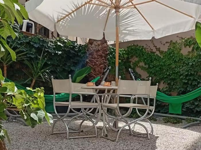 Seaside Studio 2 Chania, 90m from the beach in Chania, Free parking on site, Garden, Fast Wi-Fi Self Check in