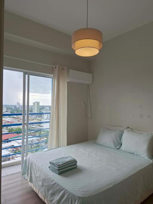 Relaxing 1 BR Getaway Near Limketkai Mall l The Loop Tower