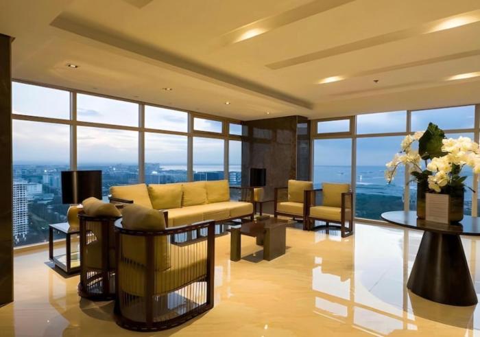 Coast Residences Signature Stays PH