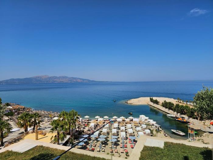 Infinity View Seafront Suite