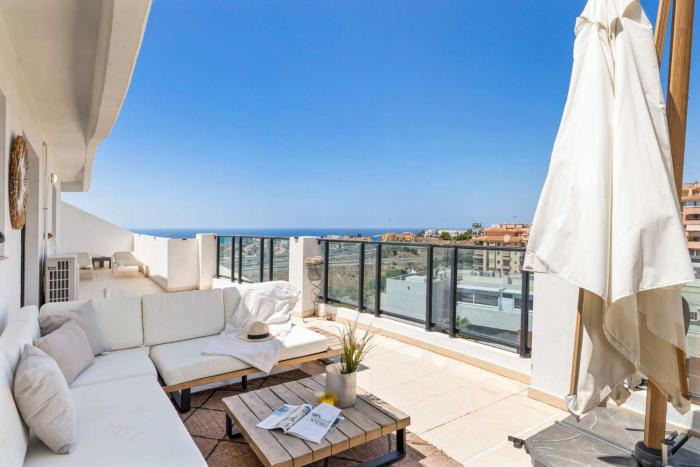 Riviera Ocean View Penthouse - ref 97