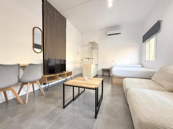 Nova Suites - Los Boliches & Beach