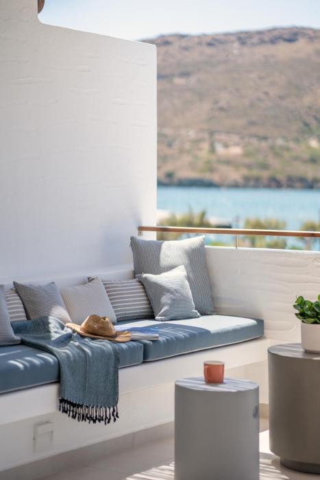 Androsea Sea View Suite - Ideal Family Retreat