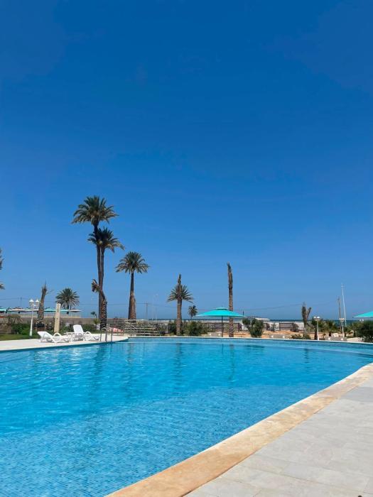 Studio une chambre au bord de la mer avec piscine partagée