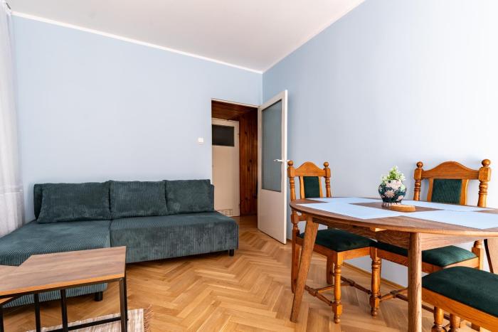 Spadzista Comfort Apartment by BookingHost