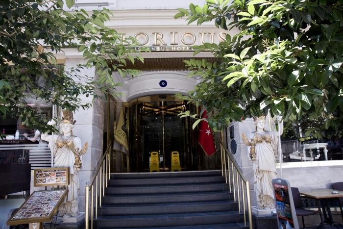 Glorious Hotel