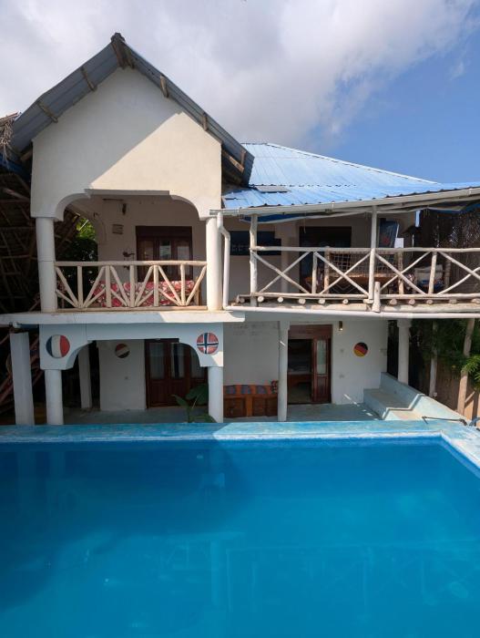 Villa Molly, Beachfront Guesthouse in Jambiani, Zanzibar