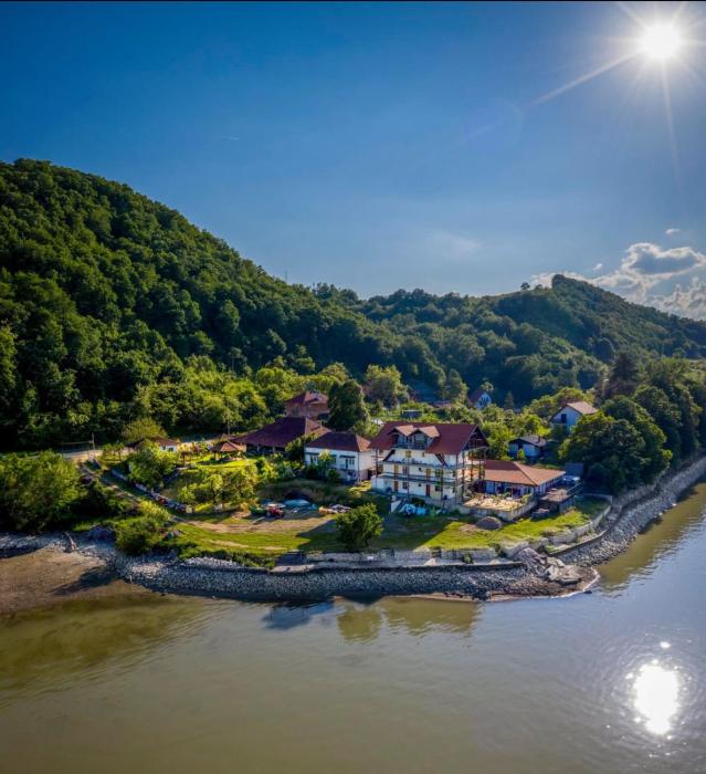 Danube Riviera TRAILOVIC