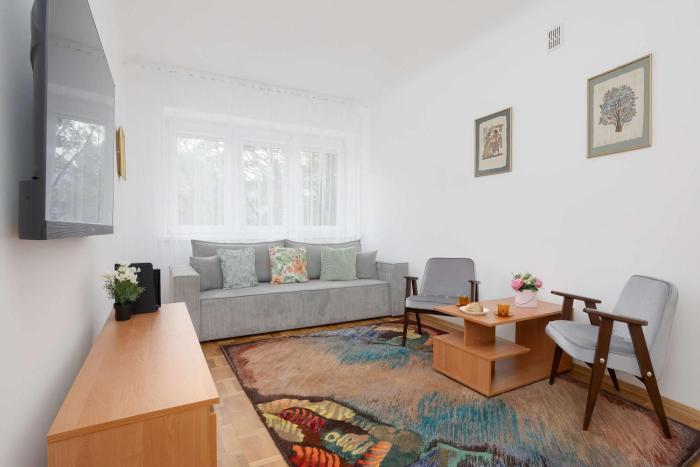 Family Apartment for 8 People in Warsaw Close to the Park by Noclegi Renters