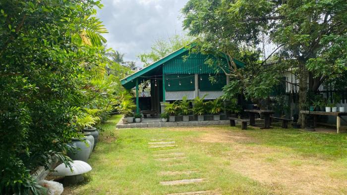 neem retreat