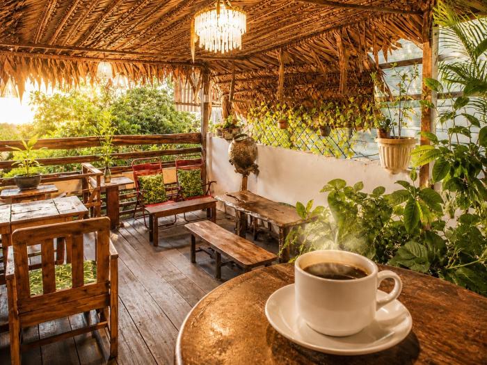 Feliz Puerta - Entire House with Rooftop Terrace, Iquitos