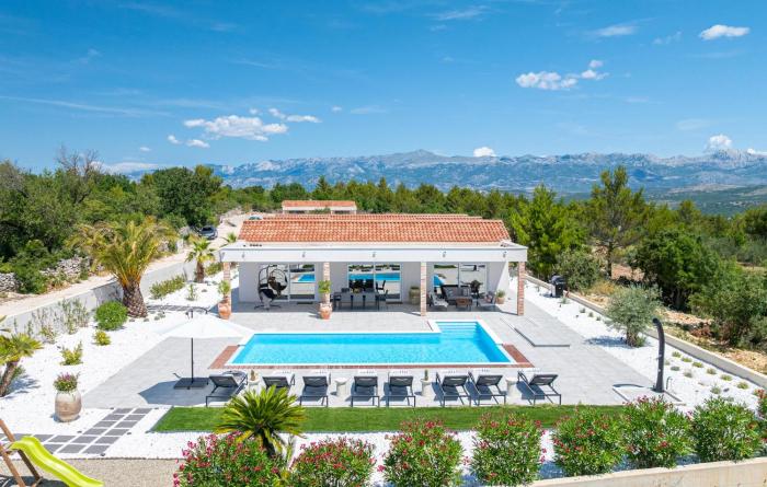 Stunning Home In Pridraga