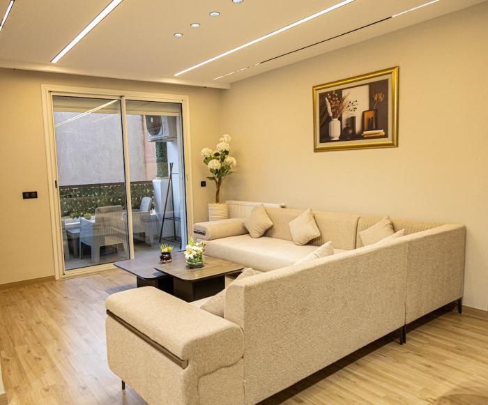 Kantaoui Luxury Apt - Pool - Beach - AC & Balcony