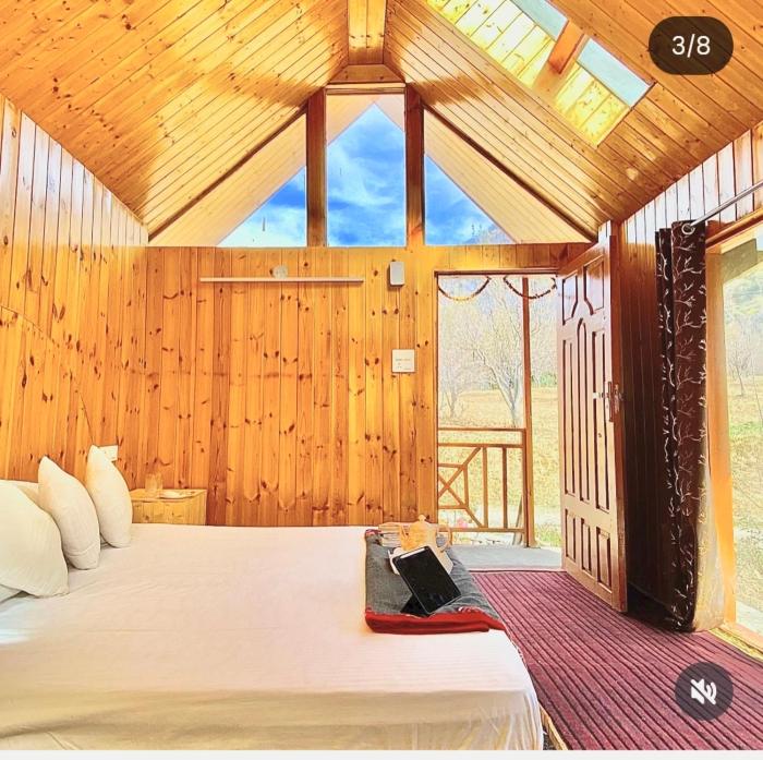 Sainj sunshine cottage