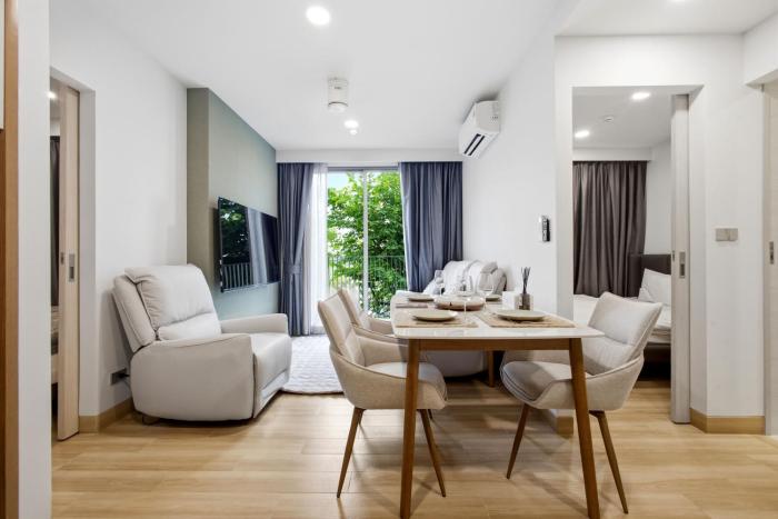 Laguna Skypark 2BR Golf View Rooftop Pool