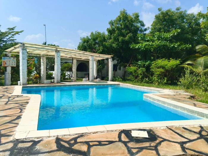 Fred Hunter Villa