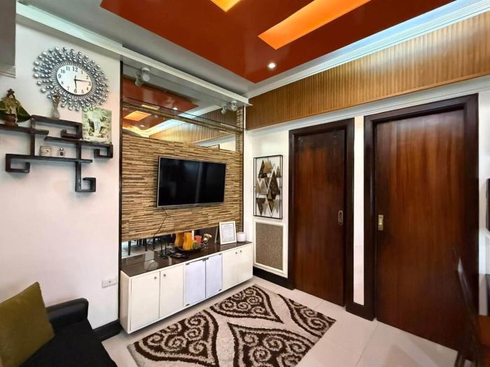 Cozy 2BR at Suntrust Adriatico Gardens