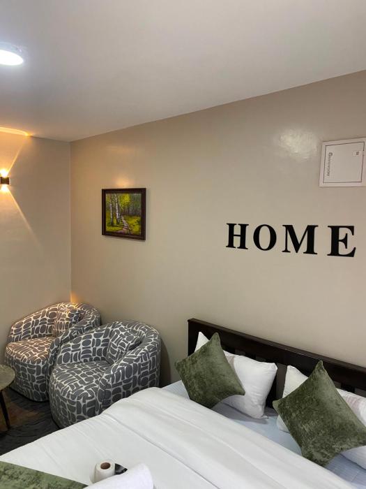 Luxe Nest studio Ruaka