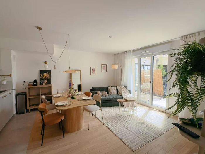 Moderne et calme 2 chambres Parking T6
