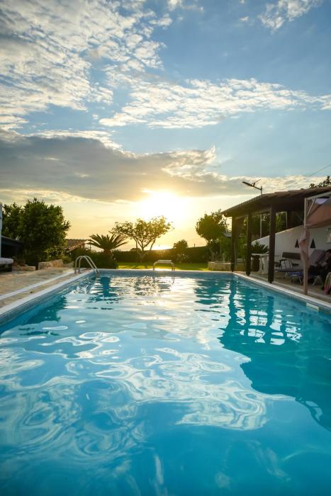 Efi Pool & View Alepochori ii