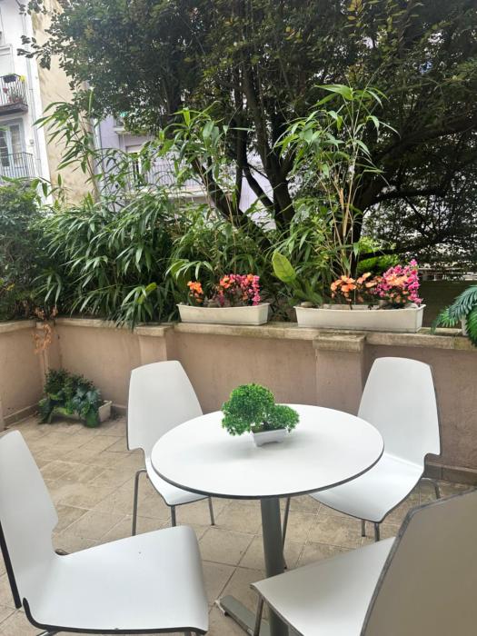 Moderno, premium, céntrico y con terraza