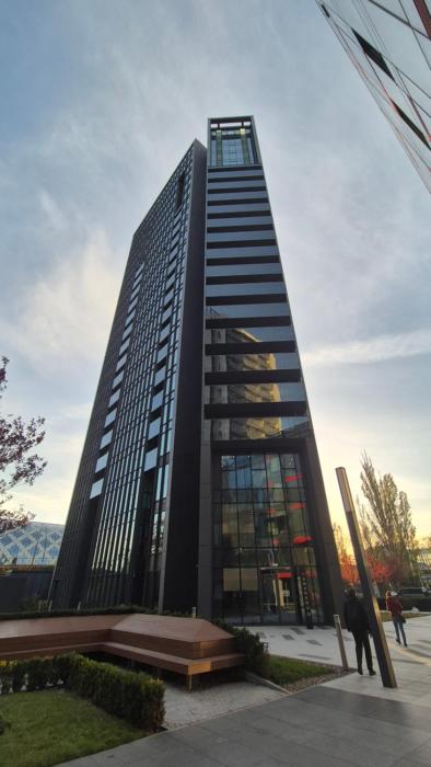 Towarowa 39 London Apartment, free parking, air-conditioning, self check-in 24h
