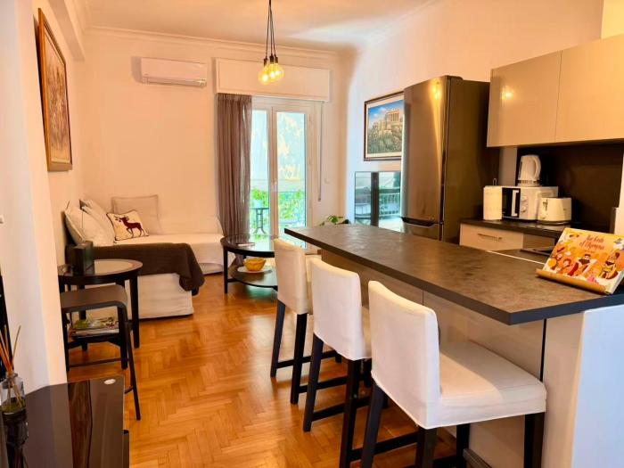 Amazing apartment 2 min to Acropolis
