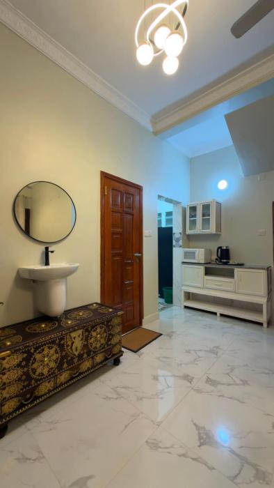 Shanayah house