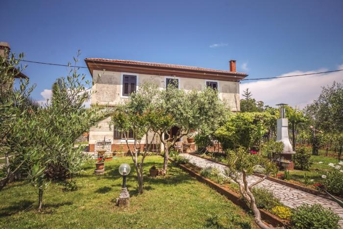Apartments with parking space Zambratija, Umag - 27197