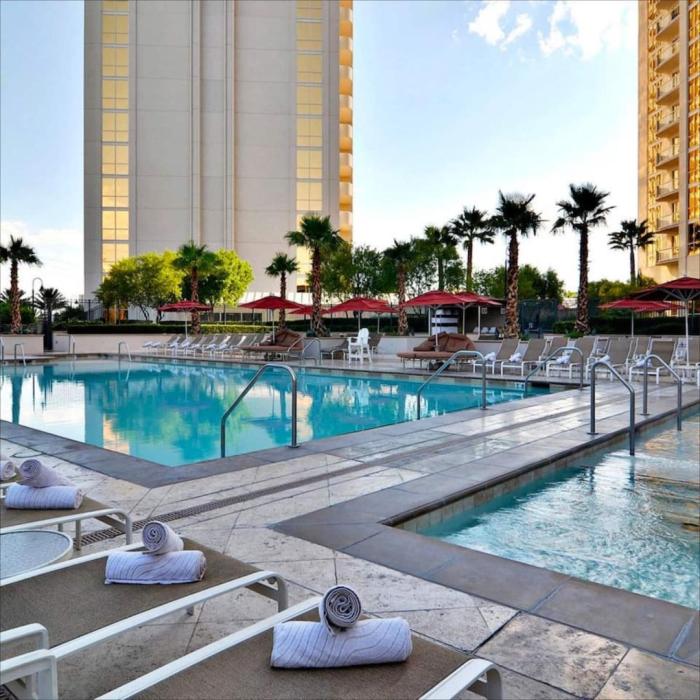 Luxury MGM Studio with View & Amenities