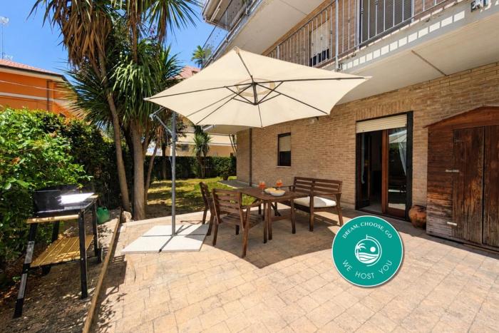 -Giardino e BBQ- mare sotto casa, posto auto