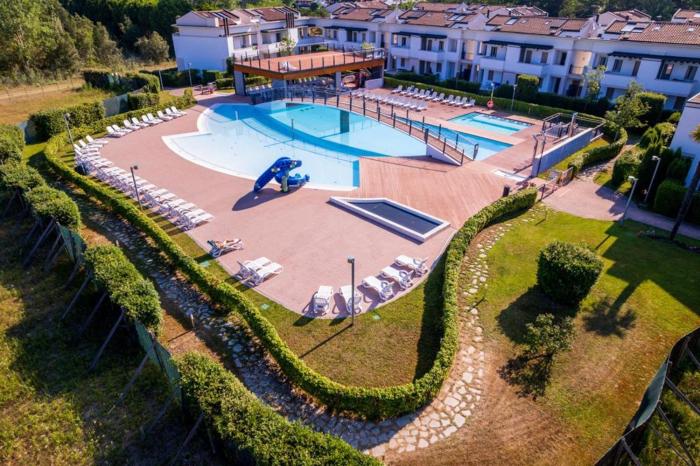 Villaggio Evanike Deluxe