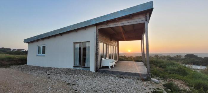 Gemütliches Holzhaus 1 auf der Quinta Oak Tree Land mit Weitblick & Pool