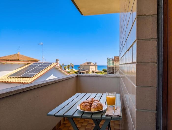 -150m dal mare- balcone, WiFi, parcheggio 6 posti