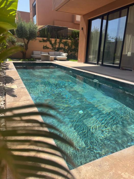 Villa design avec piscine chauffée, proche centre
