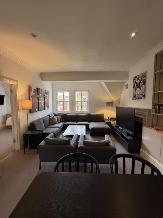 Bright Kensington Gem 2 Bed Lift