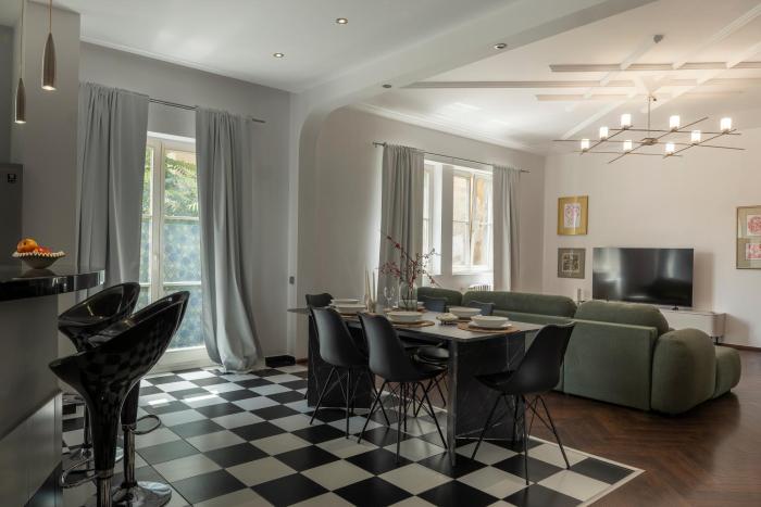 Radlinskeho By Ellements, Spacious Old Town Home
