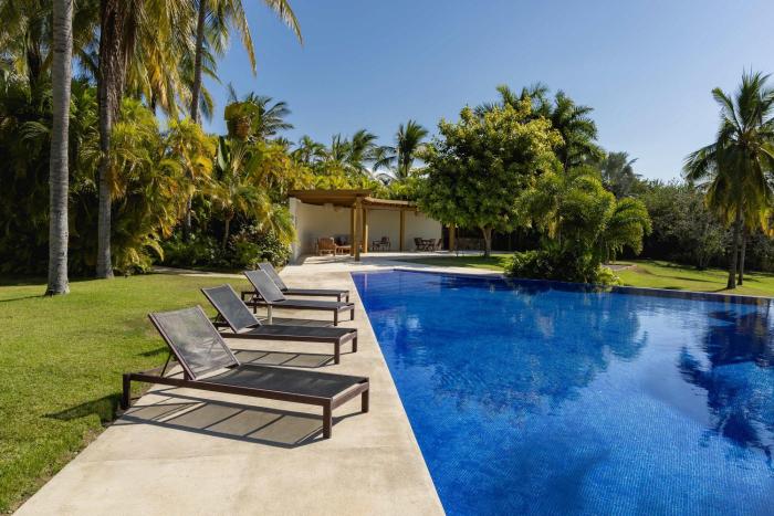 Luxury Poolside Condo in Gated Punta Mita
