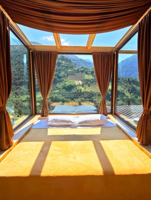 Glass House Merisi 2