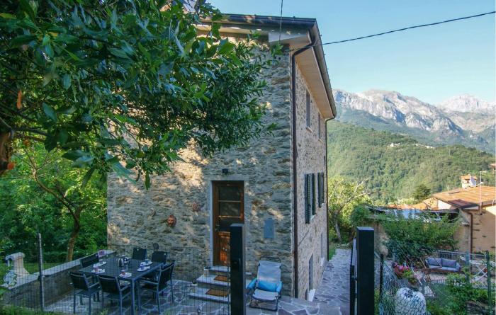 Lovely Home In Basati With House A Panoramic View