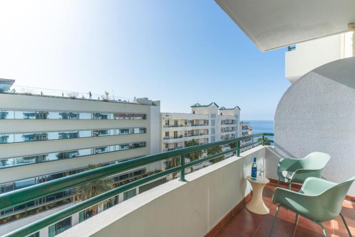 Lido Vista Apartment by Atlantic Holiday
