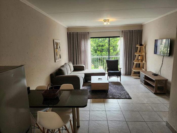 Comfort & Style at the Ihita Complex - Beverley, Sandton
