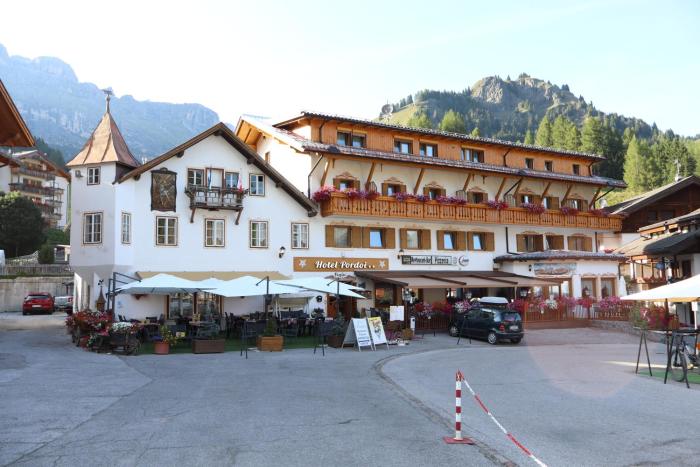 Hotel Pordoi - Fam Furgler