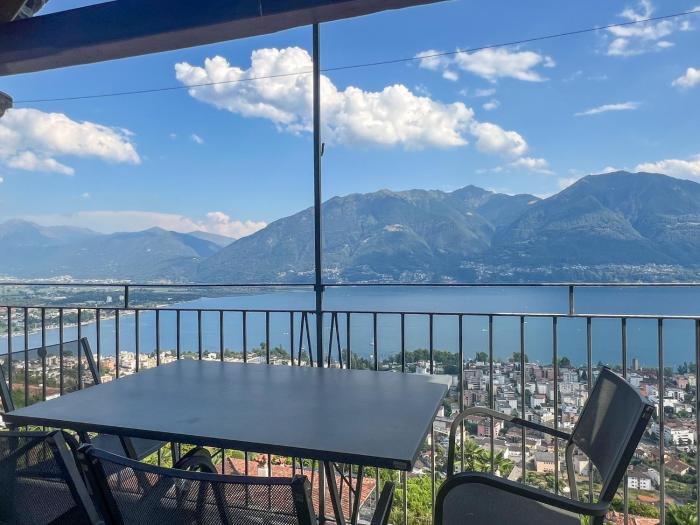 Panorama Apartment mit Balkon & Seesicht