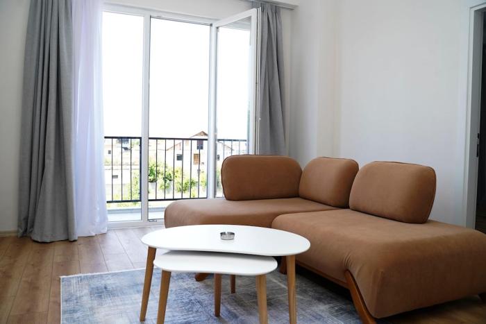 Corner Apartments 106