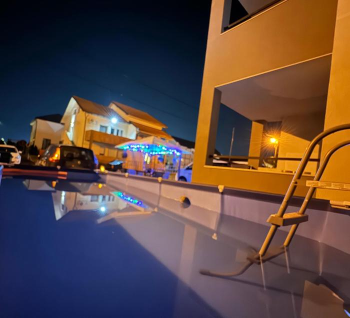 LUX BEG Airport Apartment wPool