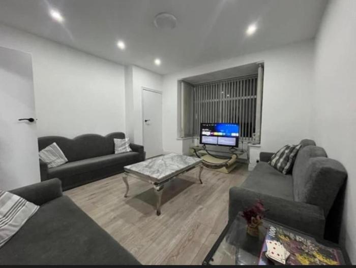 Peaceful Family Home Quiet Near Saltaire Village