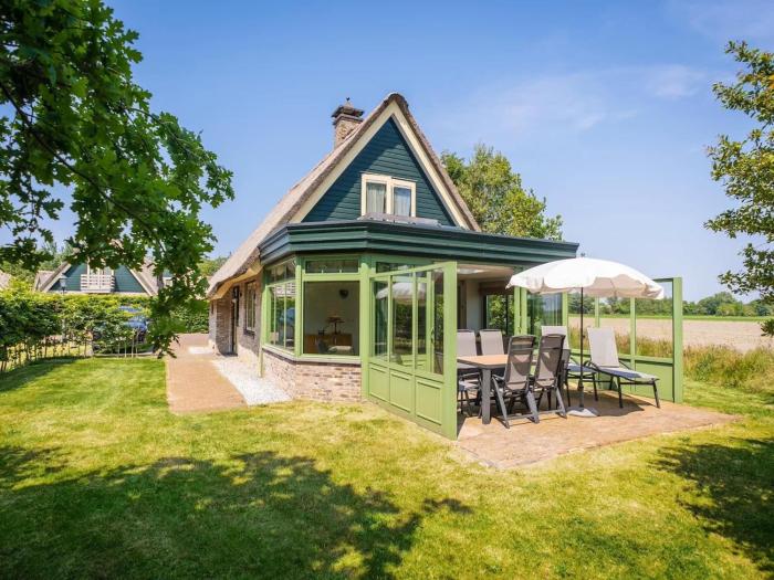 Texel Nature Villa with Sauna