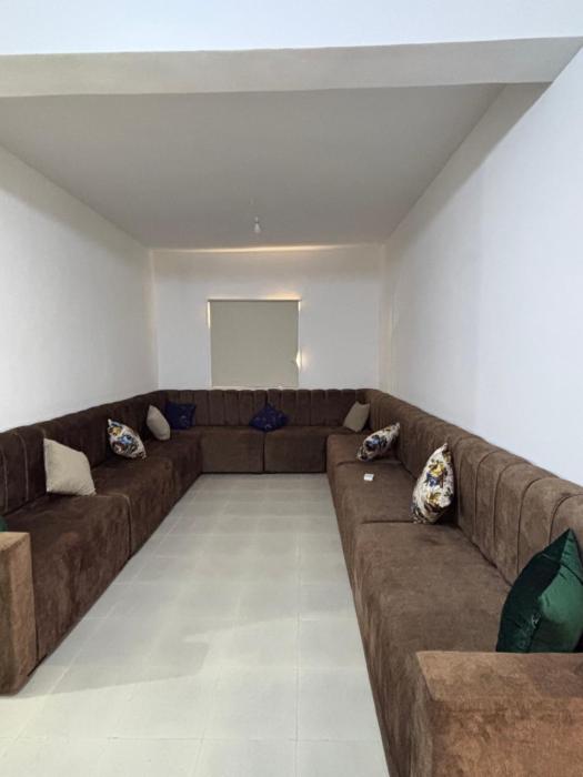Appartement Al Hoceima Bades met 2 slaapkamers boven Aiman Jet Park