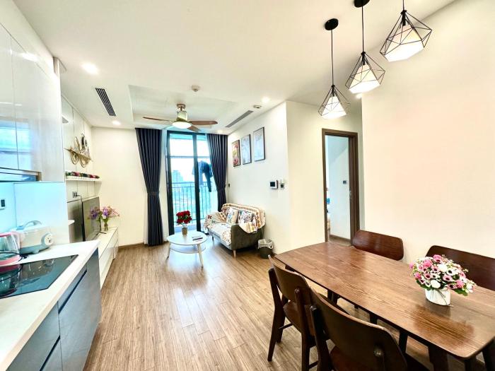 Business Class 2Bedroom with Skyline Panorama and Fast WiFi at Vinhomes